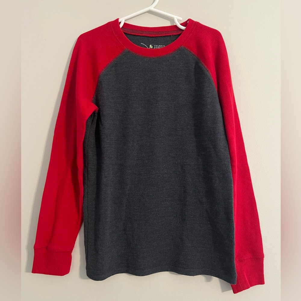 Jumping Beans long sleeved boys shirt.  Size XL (7X).